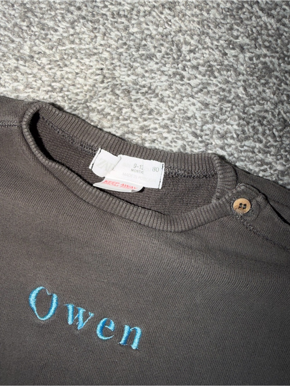 Zara kids Gray Crewneck Sweater with Blue Embroidery 9-12 months